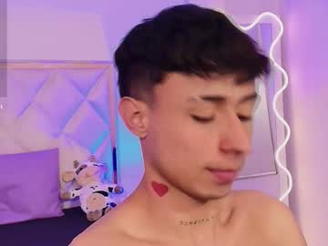 Aziel_Tay Chaturbate stream image from November 07, 2025