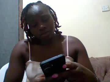 Dollyvee Chaturbate stream image from November 07, 2025