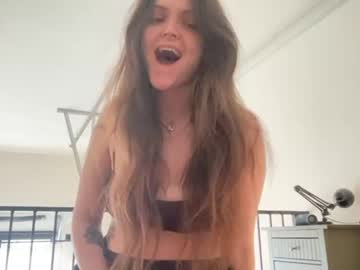 Elisweethearts Chaturbate stream image from November 07, 2025