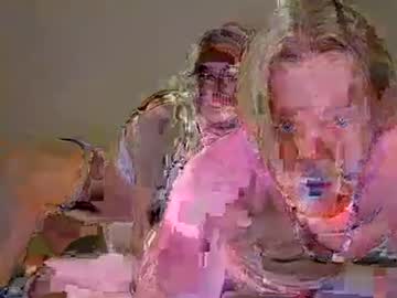 Midnightcouple00 Chaturbate stream image from November 07, 2025