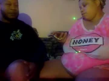 Twinandlea Chaturbate stream image from November 08, 2025