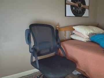 Alancallawayx Chaturbate stream image from November 08, 2025