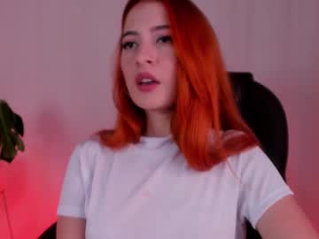 Pear__Moon Chaturbate stream image from November 08, 2025
