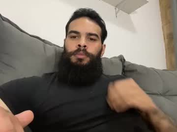 Beardmax Chaturbate stream image from November 08, 2025