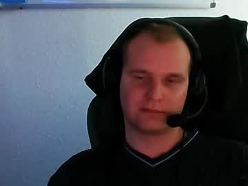 Croissant911 Chaturbate stream image from November 08, 2025