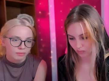Moon_Shine25 Chaturbate stream image from November 08, 2025