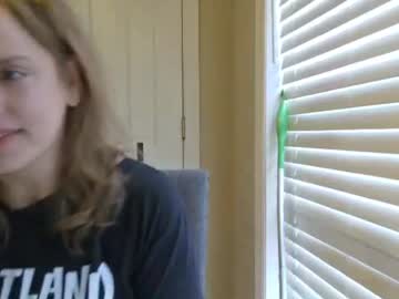 Tinywithtiddies Chaturbate stream image from November 08, 2025