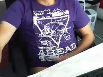 Tomtom02029 Chaturbate stream image from November 08, 2025