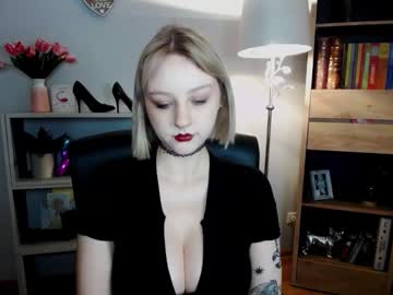 Perfect_Madeline Chaturbate stream image from November 08, 2025