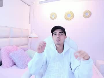 Hottiie_Guy Chaturbate stream image from November 08, 2025