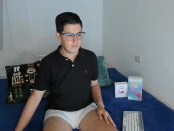 Ale223735 Chaturbate stream image from November 08, 2025