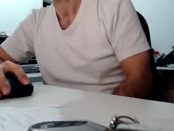Aylinniyerim Chaturbate stream image from November 09, 2025
