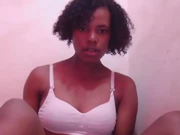 Laylah517 Chaturbate stream image from November 09, 2025