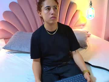 Zukulankurozaki Chaturbate stream image from November 09, 2025