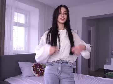 Milanaluxe Chaturbate stream image from November 09, 2025