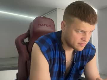 Roguetitan6 Chaturbate stream image from November 09, 2025