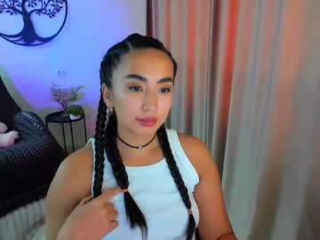 Worldofkim Chaturbate stream image from November 09, 2025