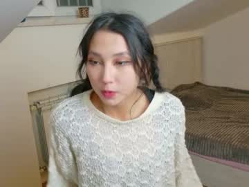 Elina_R1 Chaturbate stream image from November 09, 2025