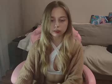 Olivia_Grr Chaturbate stream image from November 09, 2025