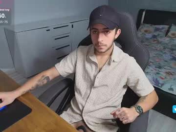 Adamrayn Chaturbate stream image from November 09, 2025