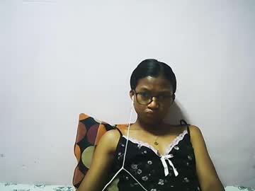 Yalane Chaturbate stream image from November 09, 2025