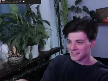 Whiteegrimm Chaturbate stream image from November 09, 2025