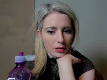 Kimilee22 Chaturbate stream image from November 09, 2025