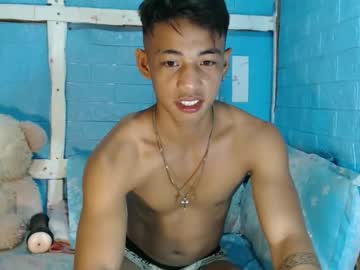 Johnydestroyer Chaturbate stream image from November 09, 2025