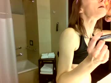 Hknox714 Chaturbate stream image from November 10, 2025