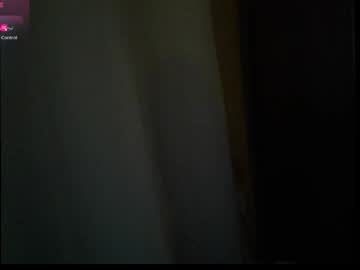 Warp147 Chaturbate stream image from November 10, 2025
