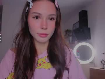 Emelia_Fox Chaturbate stream image from November 10, 2025