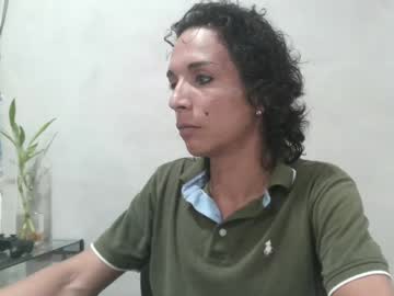 Doncanmcleaod Chaturbate stream image from November 10, 2025