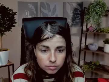 Martaedams Chaturbate stream image from November 10, 2025