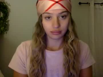 Dominabrat Chaturbate stream image from November 10, 2025