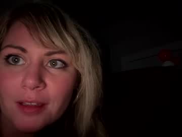 Marciwallace Chaturbate stream image from November 10, 2025