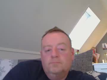 Runepetter Chaturbate stream image from November 10, 2025