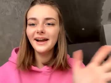 Isauratorkelson Chaturbate stream image from November 10, 2025