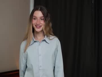 Lola_Alita Chaturbate stream image from November 10, 2025