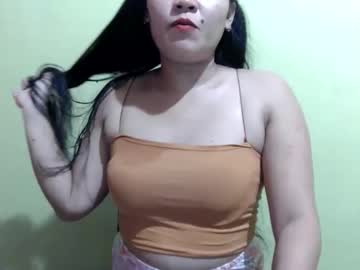 Crazychicks4u Chaturbate stream image from November 10, 2025
