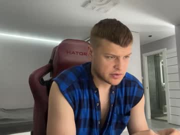 Roguetitan6 Chaturbate stream image from November 10, 2025