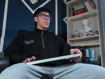 Etham_Wolf_ Chaturbate stream image from November 10, 2025