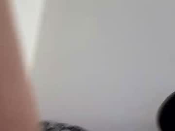 Charliee636023 Chaturbate stream image from November 10, 2025