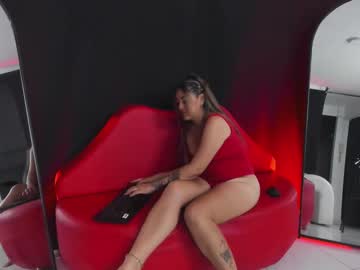 Hotninax Chaturbate stream image from November 10, 2025