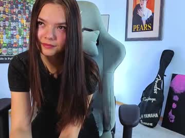 Sia_Shine Chaturbate stream image from November 10, 2025