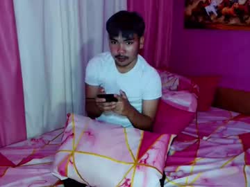 Urhot_Kharlxoxo Chaturbate stream image from November 10, 2025