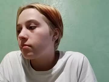 Gudrunpienta Chaturbate stream image from November 10, 2025