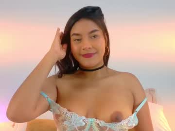 Maddiperez Chaturbate stream image from November 10, 2025