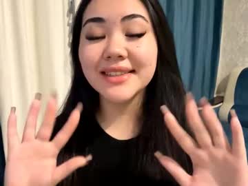 Brandysveum Chaturbate stream image from November 10, 2025