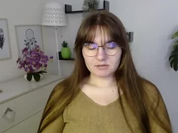 Julie_Extasy Chaturbate stream image from November 10, 2025