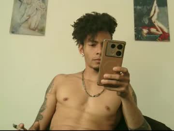 Smookskinny Chaturbate stream image from November 10, 2025